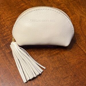 PORTLAND LEATHER GOODS (PLG) Taco Tassel Cream/Pearl  Pouch
